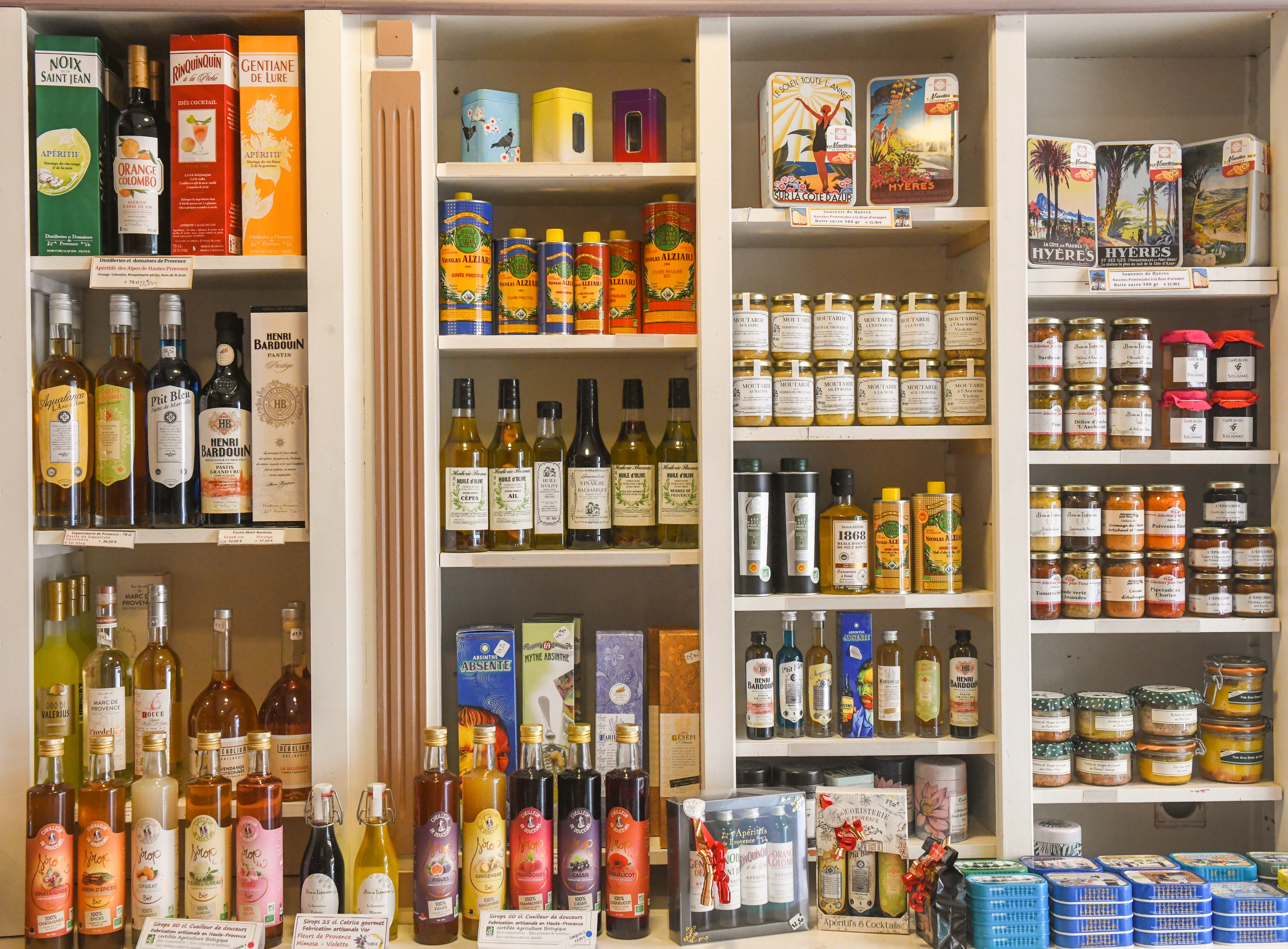 Image de meuble à épices